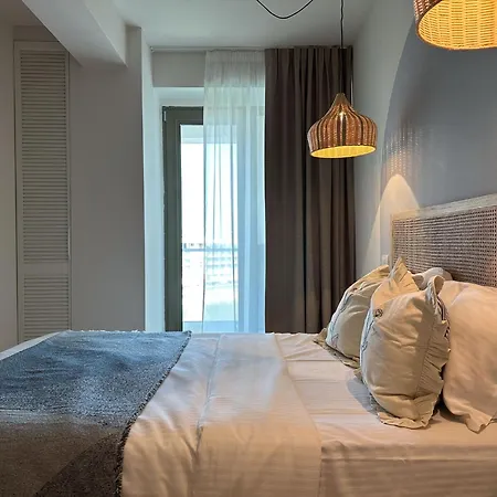 Bellona Bay - Bychoice Apartment *